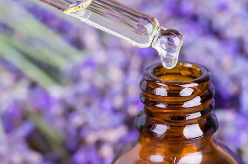 Les formulations d'huiles essentielles utilisées dans la vie courante